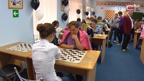 Сургутские шашисты заняли шесть призовых мест на Кубке Югры по русским шашкам