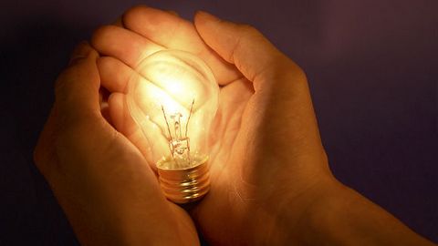 В Госдуме предлагают отменить запрет на «лампочки Ильича» 