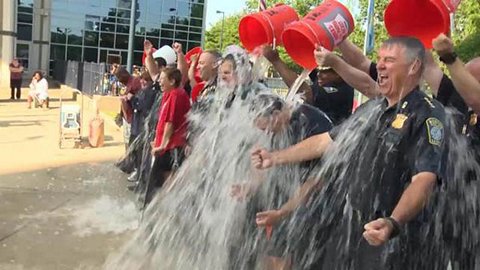 Благотворительная акция Ice Bucket Challenge в одном из штатов Америки закончилась трагедией