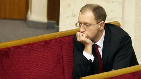 Арсений Яценюк обвинил Россию в попытках «заморозить» Украину