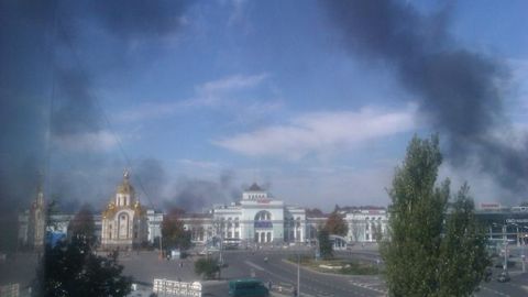 Минометные обстрелы Донецка продолжаются, часть города обесточена