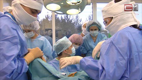 Сургутские врачи учатся оперировать по-новому. «Мастер-класс» дает один из лучших урологов России
