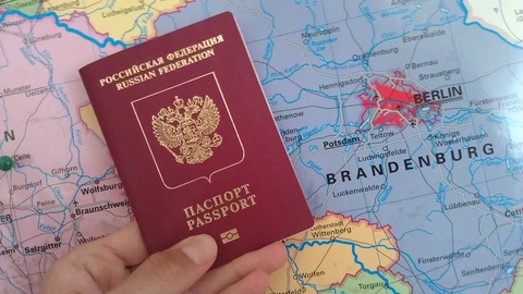 Закон о защите персональных данных россиян может осложнить выдачу шенгенских виз, считают в ЕС