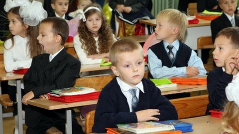 Даешь пятидневку в школы! Сургутские родители собирают подписи за сокращение учебной недели