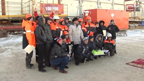 «Мужикова бригада» первая в «Сургутнефтегазе» перешагнула отметку в 100 тысяч метров проходки