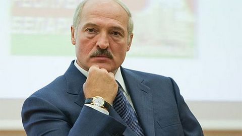 «Плохо? Плохо всем». Лукашенко потребовал справедливого начисления зарплат в банковской сфере