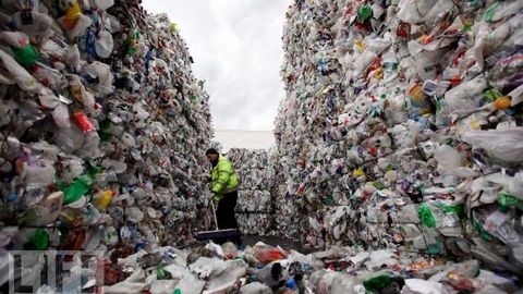 Утилизация мусора влетит в копеечку. «Коммуналка» может подорожать на 15% 