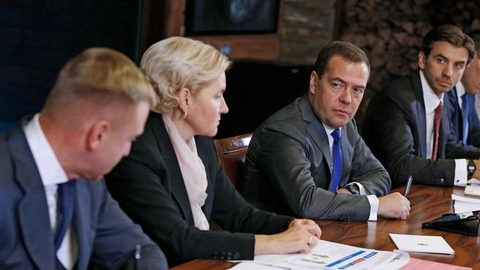 Дмитрий Медведев поручил правительству проработать вопрос о введении «сертификата дошкольника» 