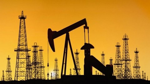 Владимир Якушев предложил продумать, как компенсировать потери нефтеносных регионов от налогового маневра
