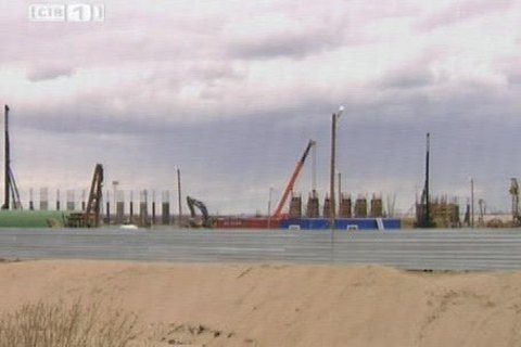 «Сургутгазстрой» незаконно возводила торговый комплекс
