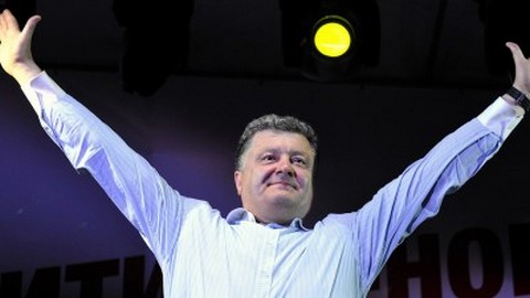 Порошенко просит Россию закрыть границу и гарантирует мир на востоке Украины «за две недели»