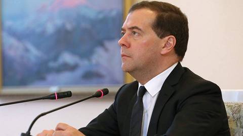 Медведев: внесенный президентом Украины законопроект–по сути заявка на вступление в НАТО