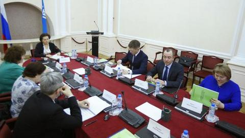 Ханты-Мансийский НПФ доложил об успехах губернатору Югры 
