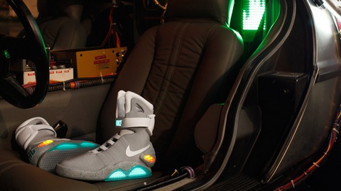 Мечты сбываются. Nike выпустит кроссовки с автоматической шнуровкой, как в фильме «Назад в будущее»
