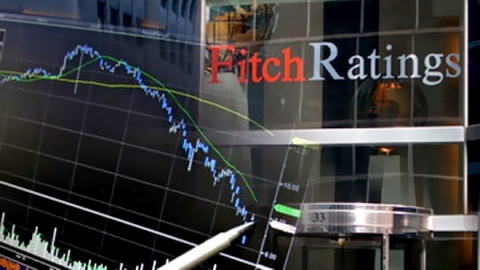 Агентство Fitch снизило кредитный рейтинг России