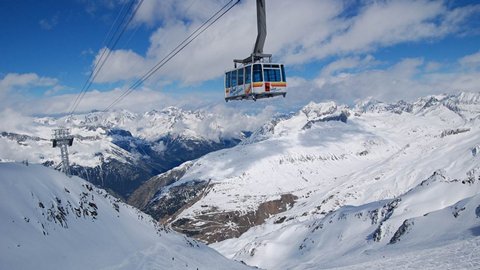 Россиянам отказались продавать ски-пассы на горнолыжный курорт в Швейцарии из-за Украины