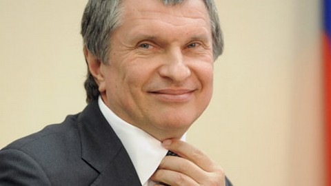 «Роснефть» не обрушила рубль, а пыталась стабилизировать валютную систему страны — Сечин