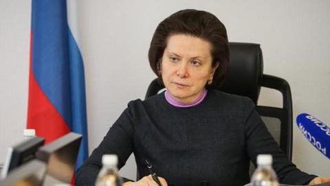 Губернаторов вновь разделили по эффективности. Наталья Комарова по-прежнему в группе экономически устойчивых глав регионов
