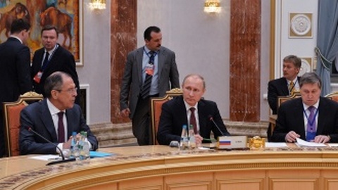 Путин в Минске приложил много усилий, чтобы убедить ополченцев подписать документ
