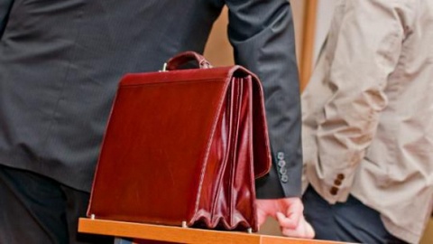 Акт самопожертвования: спикер Госдумы предложил депутатам снизить себе зарплаты