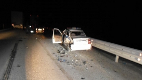 В Тюменской области фура протаранила полицейскую машину, погиб инспектор ДПС