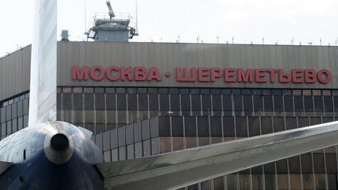 Два самолета столкнулись в аэропорту «Шереметьево»