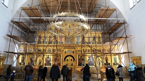 Томские художники начали расписывать храм Георгия Победоносца в Сургуте