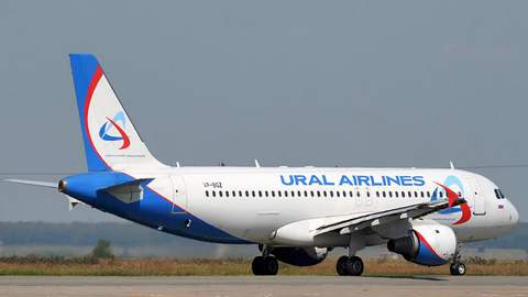 Самолет из Нижневартовска с 220 пассажирами на борту летел в Уфу с техническими неполадками