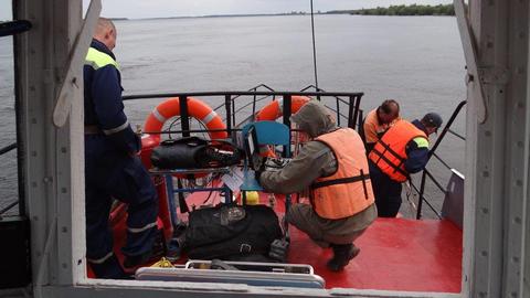 Затонувший в Сургутском районе буксир сегодня планируют поднять со дна Оби