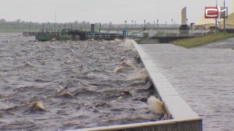 Вода убывает! Режим ЧС в районах Сургута может быть снят через неделю