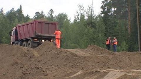 На трассе Тюмень-Ханты-Мансийск ремонтируют потенциально опасные участки