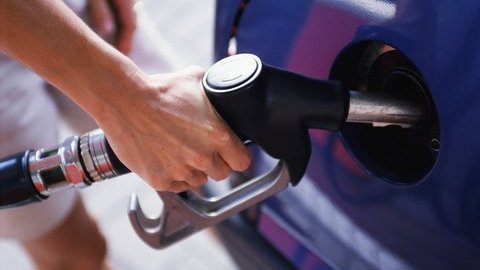 В Сургуте выросли цены на бензин. За неделю увеличение составило от 10 до 31 копейки