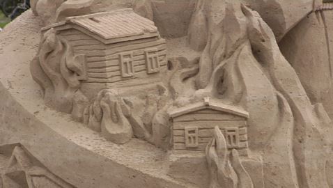 В Сургуте выбрана лучшая песчаная скульптура. Гран-при единогласно присудили композиции «Вечный огонь»