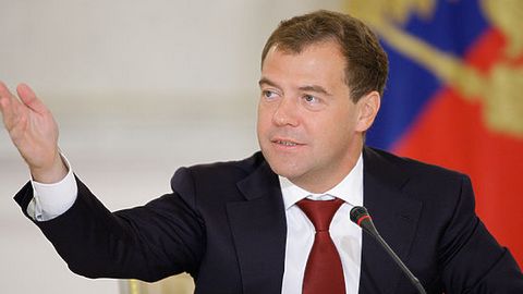 Медведев обязал министров посещать Крым и Дальний Восток каждые три месяца