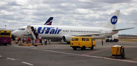 «ЮТэйр» оставила в сочинском аэропорту 27 пассажиров. Не поместились в самолет