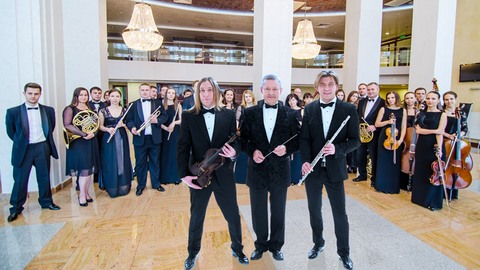 «60 параллель» в Сургуте: «Би-2» под симфонический оркестр и классика из Санкт-Петербурга