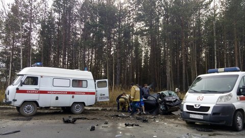 Жуткое ДТП на трассе Сургут-Лянтор. На «встречке» столкнулись Mitsubishi и Opel - погибли оба водителя. ФОТО