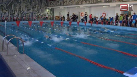 Больше 70 медалей! Пловцы из Сургута обошли конкурентов на окружном чемпионате