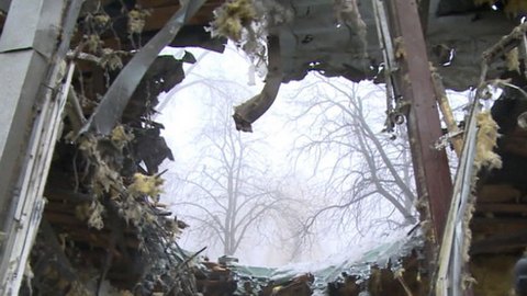 Украинская сторона из «Града» обстреляла Донецк: один из снарядов попал в комнату ребенка