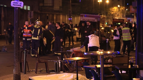 Крупнейший теракт в истории Франции: в 7 нападениях погибли 150 человек. ВИДЕО