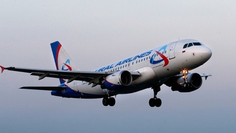 Не мог набрать высоту: вылетевший в Москву самолет вернулся в Екатеринбург из-за неполадки