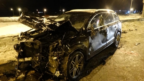 На подъезде к Сургуту в ДТП погиб пассажир. Hyundai вылетел на «встречку» и столкнулся с Audi Q7