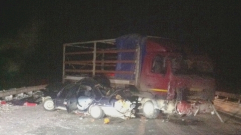 В Нефтеюганском районе на «встречке» Toyota врезалась в МАЗ: погиб водитель «легковушки». ФОТО