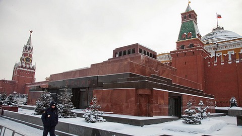 Ни минуты покоя: В Госдуме вновь подняли вопрос о захоронении тела Ленина