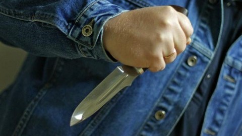 Пенсионер в приступе пьяной агрессии нанес 28 ножевых ранений своему 6-летнему внуку