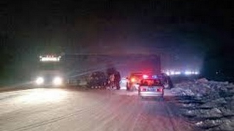 На темной трассе «Тюмень-Ханты-Мансийск» Toyota Land Cruiser насмерть сбил 21-летнего пешехода