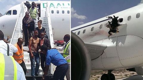В Сомали приземлился пассажирский самолет А321 с дырой в фюзеляже. В лайнере нашли следы взрывчатки