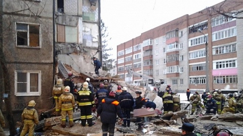 В Ярославле из-за взрыва газа частично обрушился пятиэтажный жилой дом: погибли три женщины