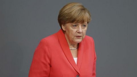 «Лучше сегодня, чем завтра». Меркель готова снять санкции с РФ как можно скорее, но не находит оснований