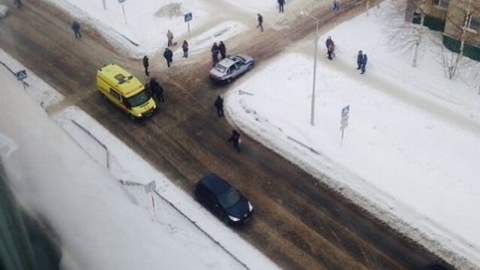 В Сургуте на Нефтяников иномарка сбила девушку-пешехода